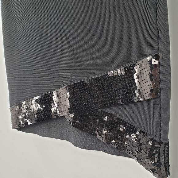 BCBGMAXAZRIA Black Bodycon Sequin Skirt - Picture 3 of 8
